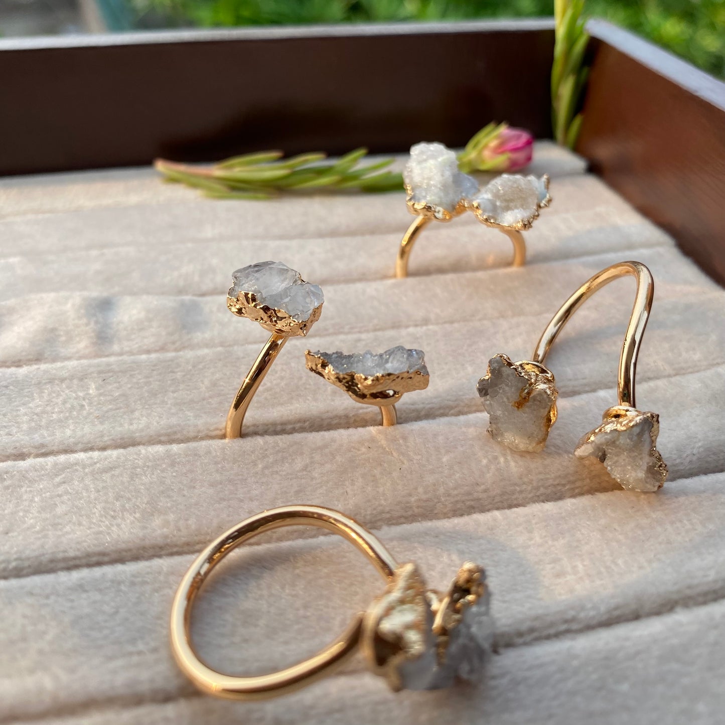 Druzy White Stone Ring - Adjustable